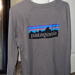 Patagonia Mens sweatshirt never worn size large